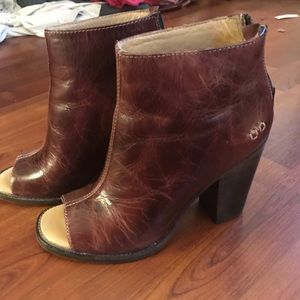 Onset Peep Toe Sandal